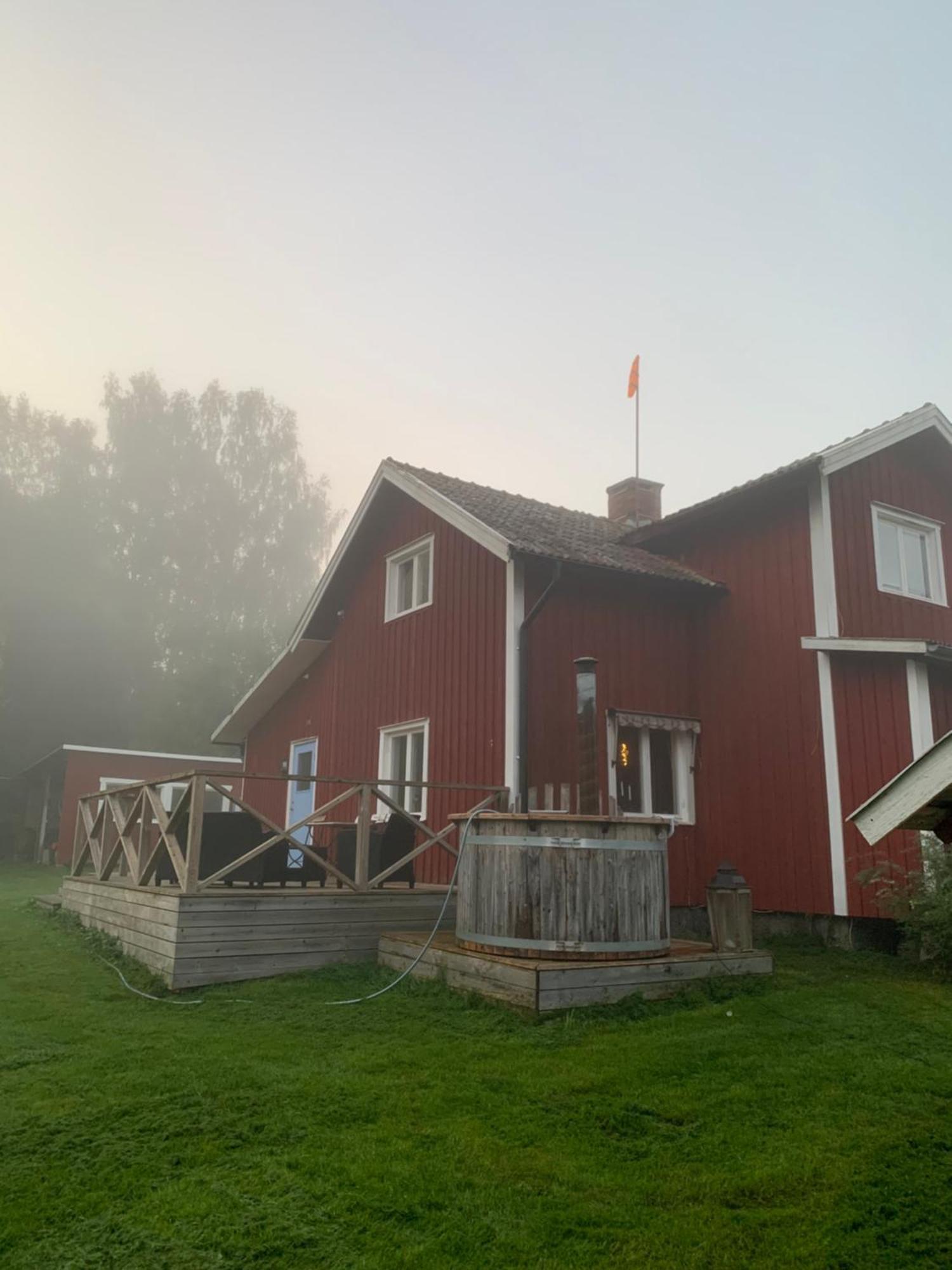 Warm Beheiztes Gemuetliches Haus In Der Natur Суне Екстериор снимка